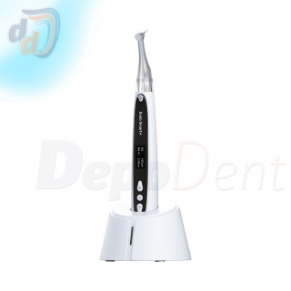 Motor Endo Smart Plus de Woodpecker en su base de carga